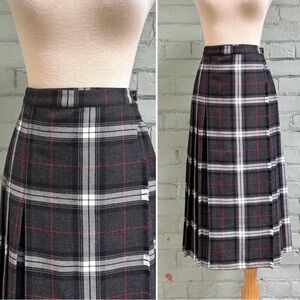 Vintage Pleated Plaid Midi Skirt in Gray and White